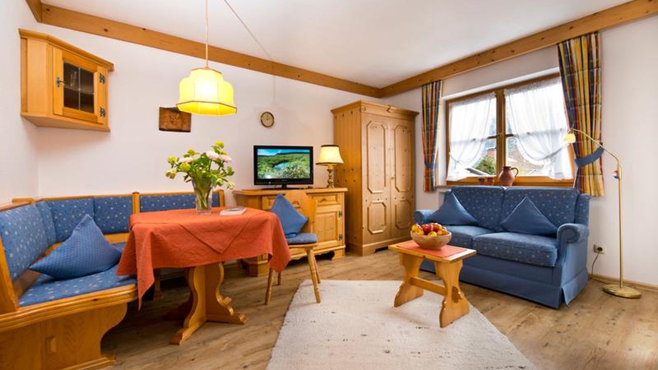 Enzian Wohn-Schlafzimmer Enzian Wohn-Schlafzimmer